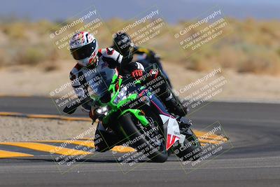 media/Oct-08-2022-SoCal Trackdays (Sat) [[1fc3beec89]]/Turn 16 (125pm)/